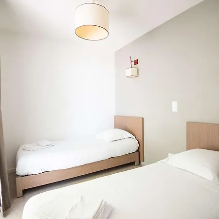 Zenitude Centre * ناربون