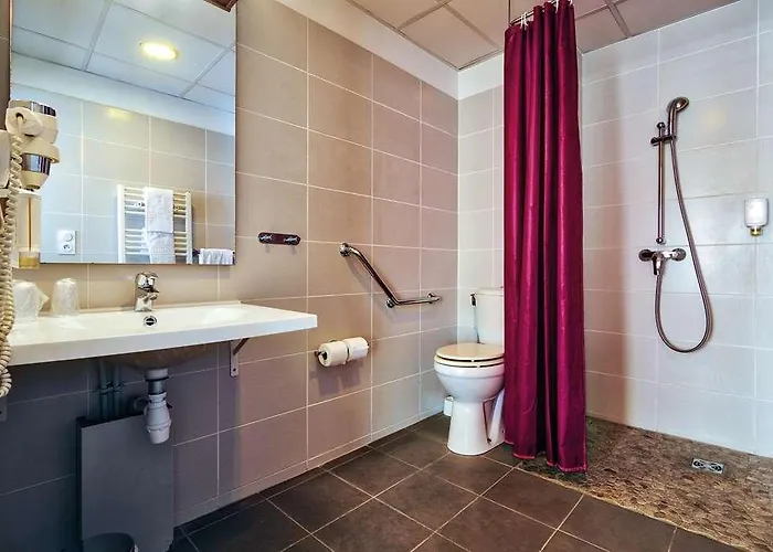 Отель Zenitude Centre Нарбонна